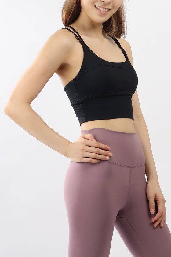 Motion Crop Bra in Black
