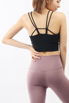  Motion Crop Bra in Black